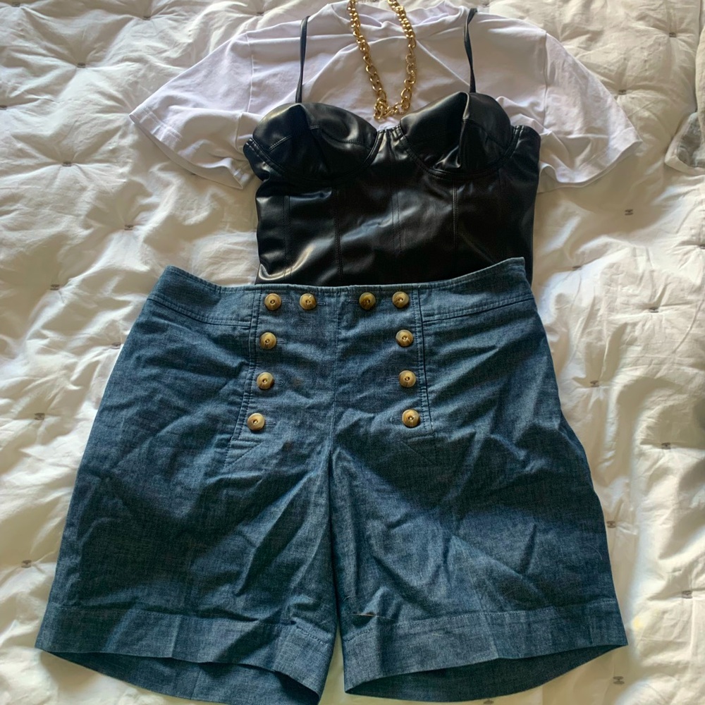 Cremiuex button up high waist linen shorts